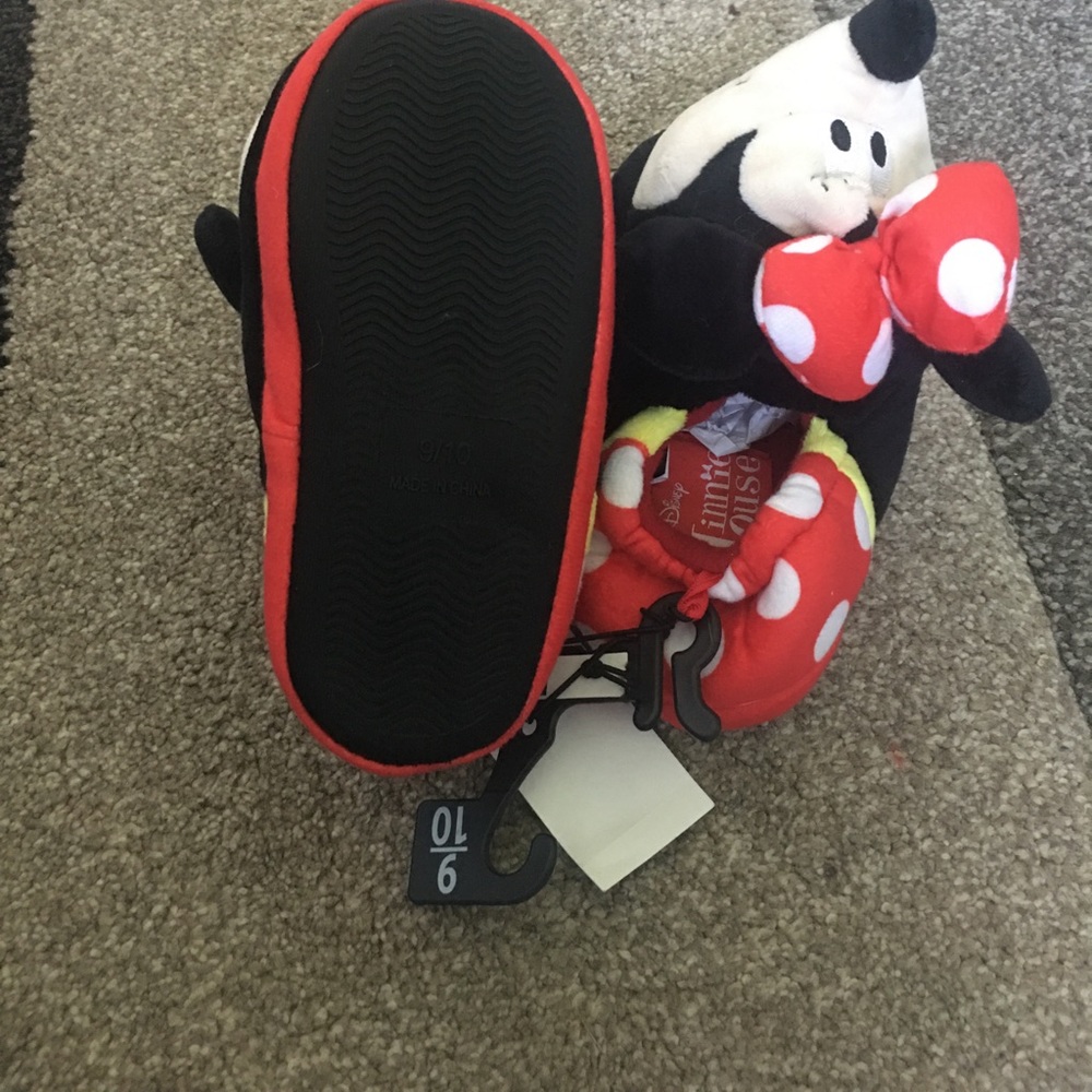 Minnie Mouse Toddler girls slippers size 9/10